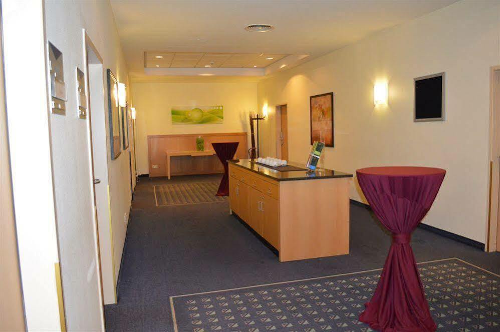 Ramada By Wyndham Hannover Messe Laatzen Exterior photo